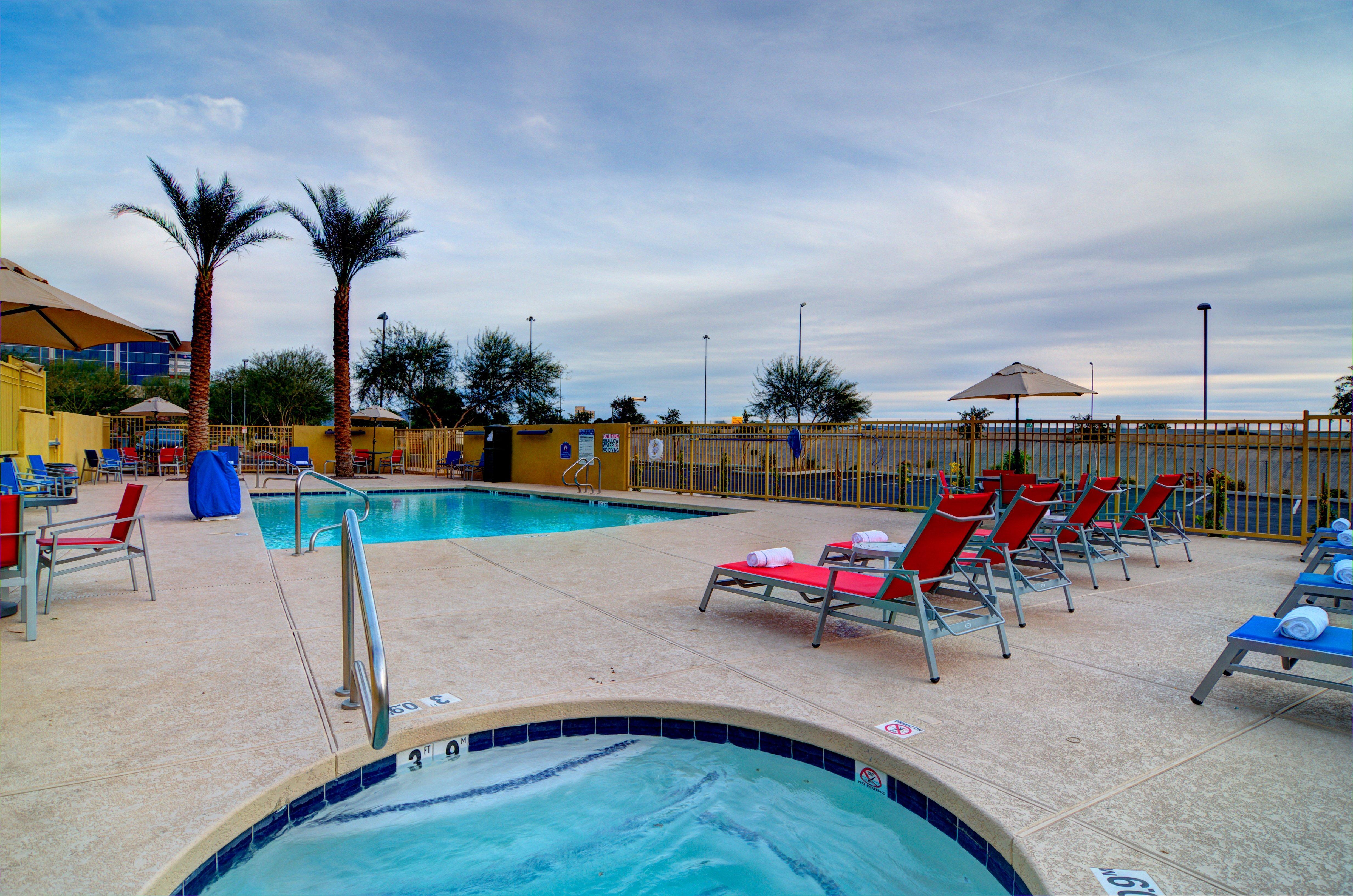 Holiday Inn Express & Suites - Phoenix North - Scottsdale By Ihg Extérieur photo